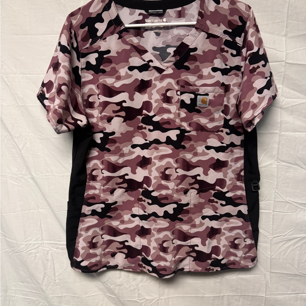 Carhartt Women's Force Cross-Flex Modern Fit Ombre Camo Scrub Top. Size Large